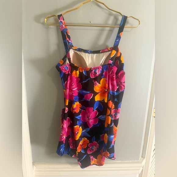 Maxine of Hollywood One-Piece Swimsuit – Tropical Floral Print, Size 16 - Picture 7 of 8